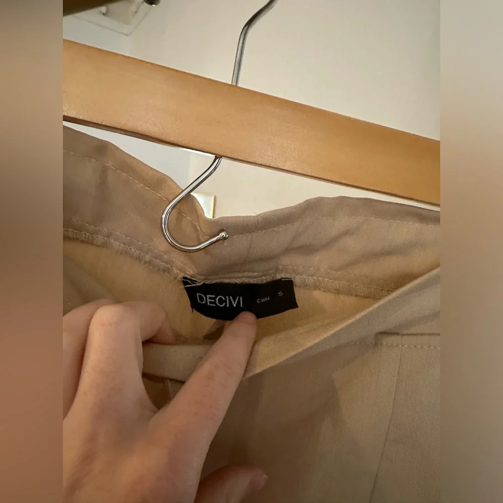 S Decivi Pants - Picture 2 of 2